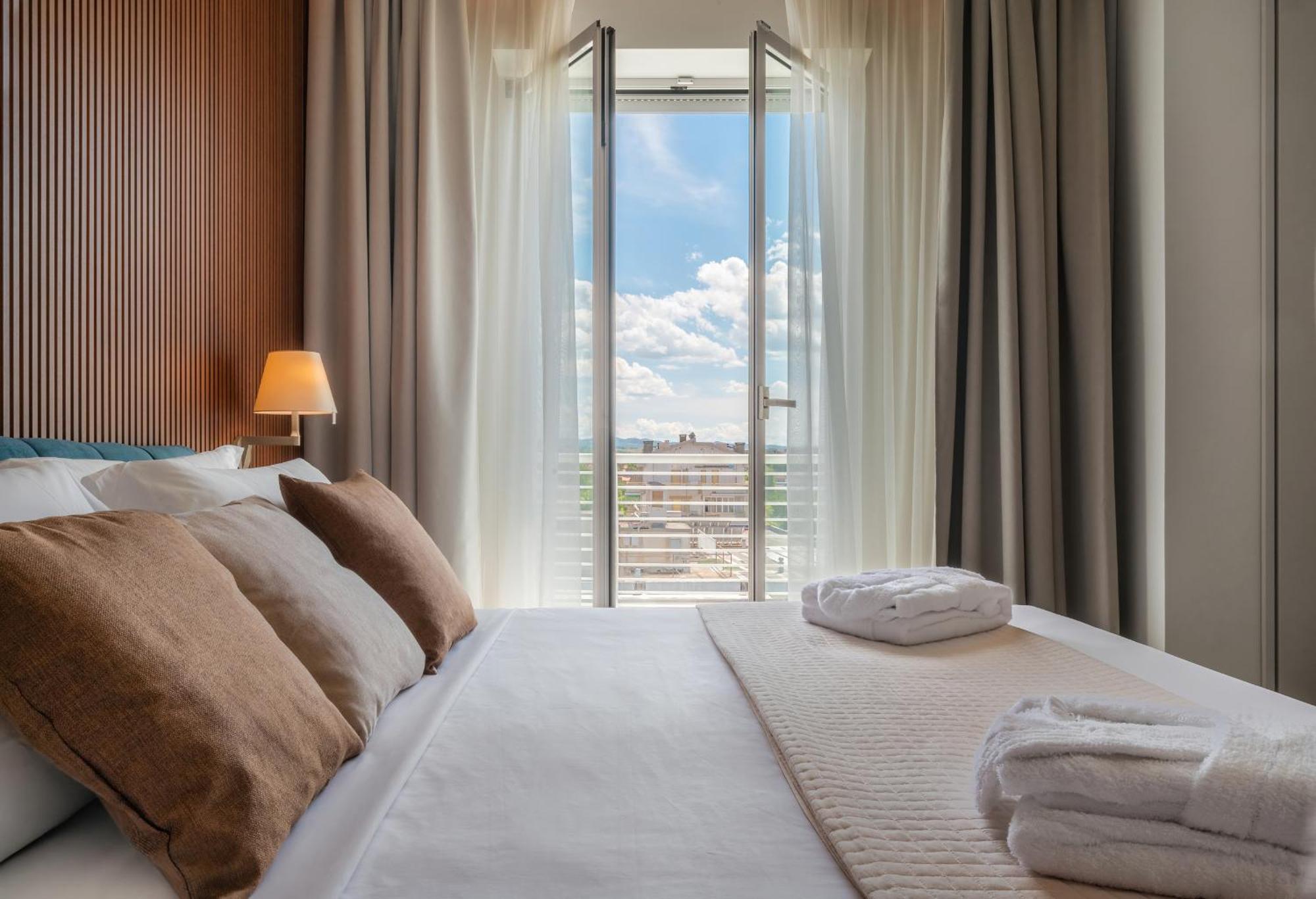 Hotel Universal Cattolica Ngoại thất bức ảnh