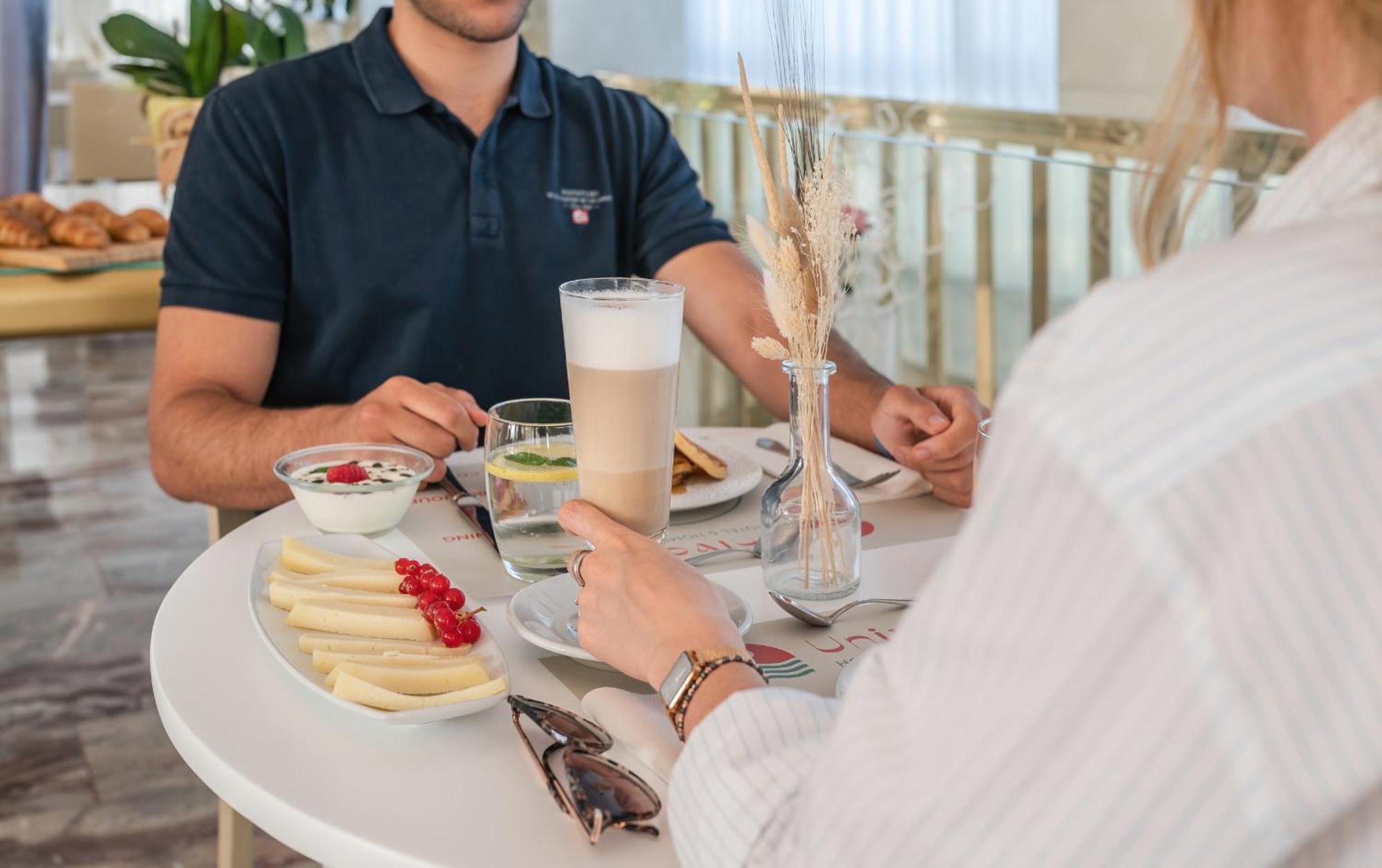 Hotel Universal Cattolica Ngoại thất bức ảnh